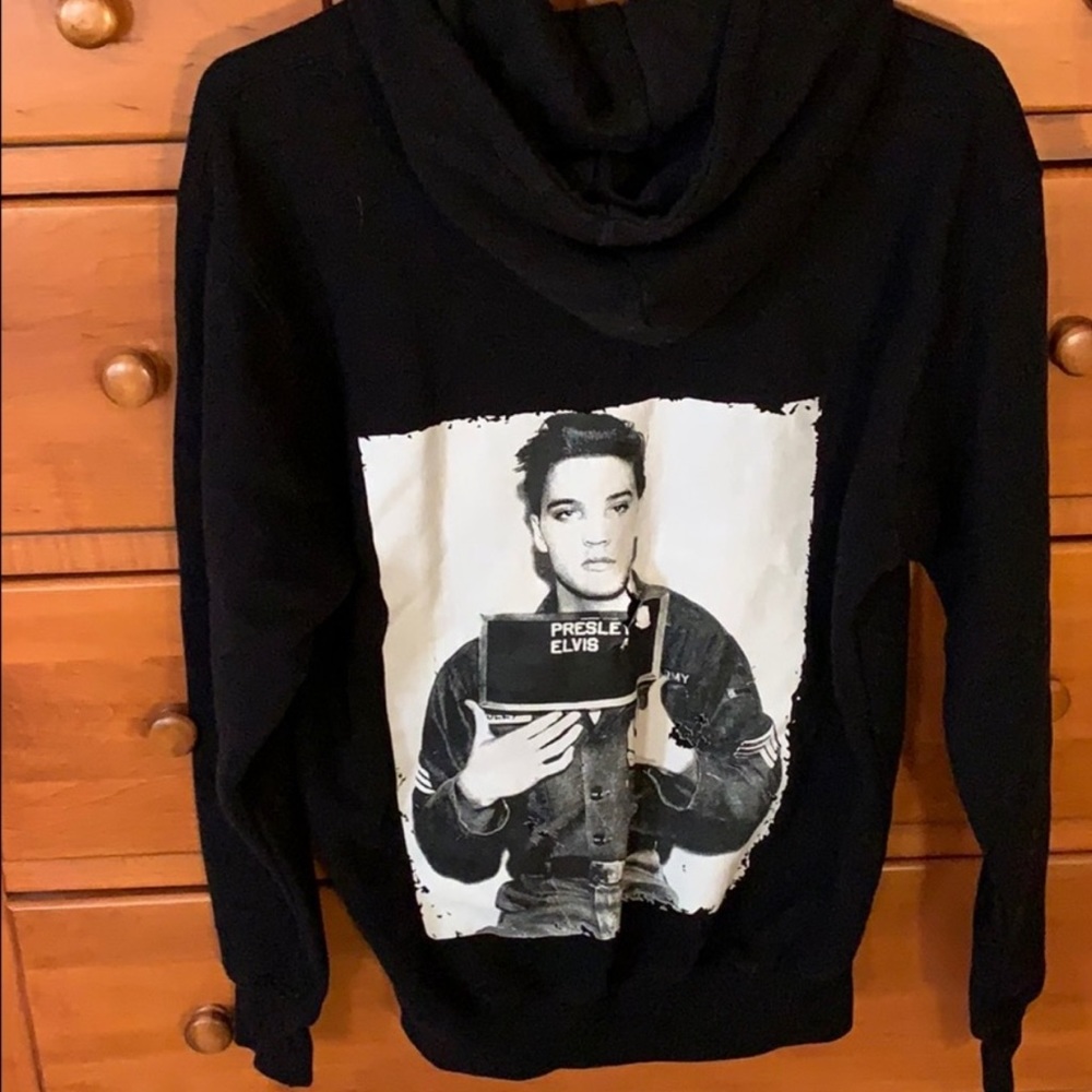 Pacific & Company men’s hoodie-size small